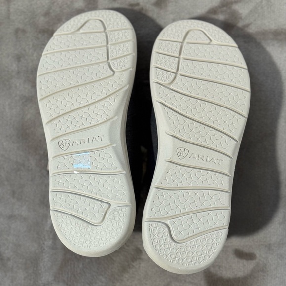 Ariat Gray Loafers Slip-Ons Casual Shoes - Picture 8 of 9